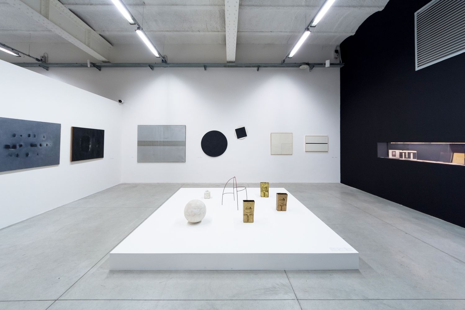 Non-Aligned Modernity<br>Modernità Non Allineata 